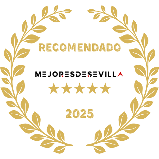 ASESOR HIPOTECARIO SEVILLA Insignia dorada con la palabra "Recomendado" y estrellas, menciona "Mejores de Sevilla 2025".